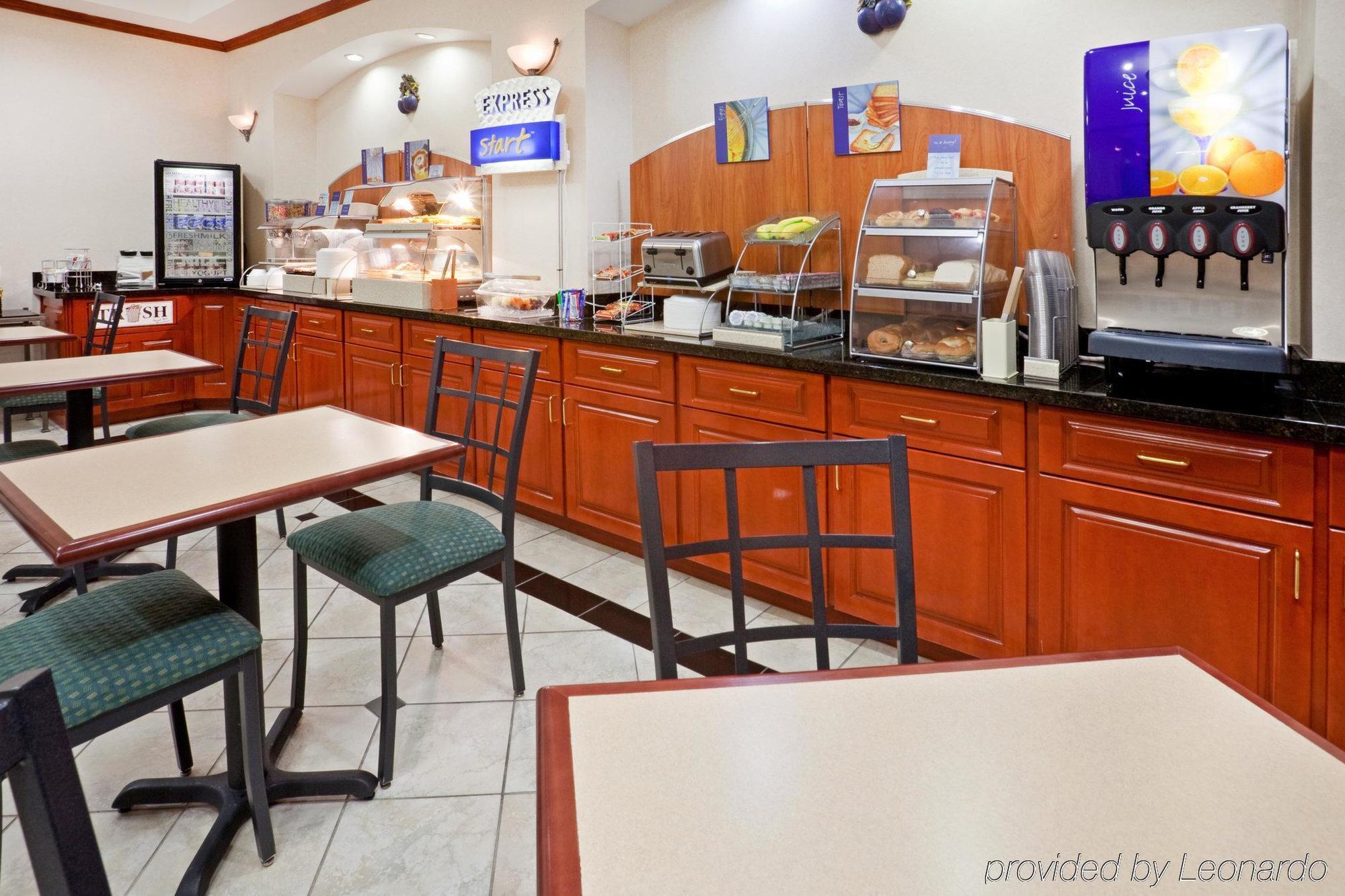 Holiday Inn Express Hotel & Suites Dallas - Grand Prairie I-20 By Ihg Buitenkant foto